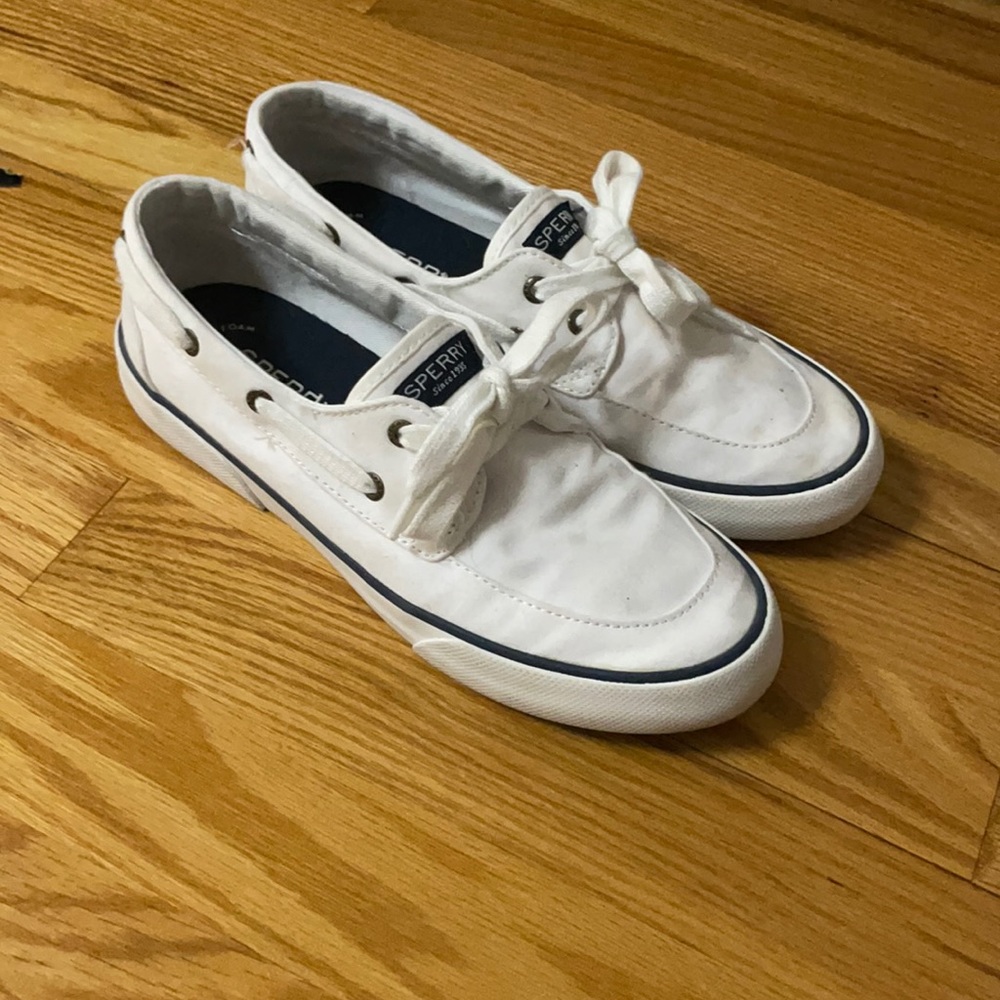 women’s sperrys